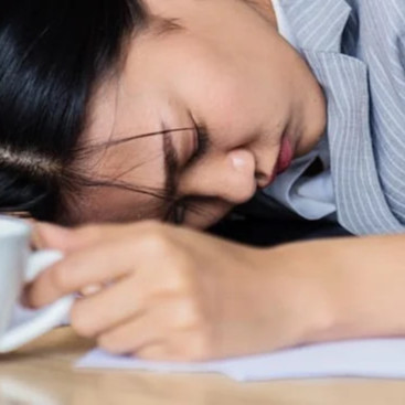 Өмнөд солонгосчууд хэт их ажлын ачааллын улмаас "улсаараа" нойрны асуудалтай болжээ